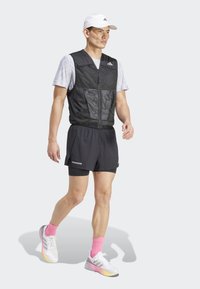 adidas Performance ULTIMATE POCKET - Waistcoat - black