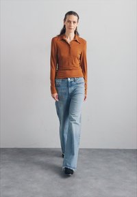 Citizens of Humanity PALOMA BAGGY - Wide leg - fontana/medium indigo