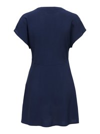 Robe bleu marine à manches courtes avec une taille cintrée et une jupe légèrement évasée, vue de dos.