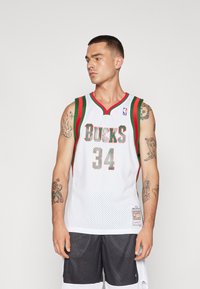 Mitchell & Ness NBA MILWAUKEE BUCKS GIANNIS ANTETOKOUNMPO SWINGMAN  - Article de supporter d'équipe de club - white