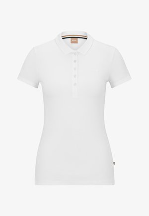 Biała koszulka polo wykonana z bawełny, z krótkimi rękawami, kołnierzykiem i zapięciem na guziki. Dyskretny logo marki wyszyte na piersi.