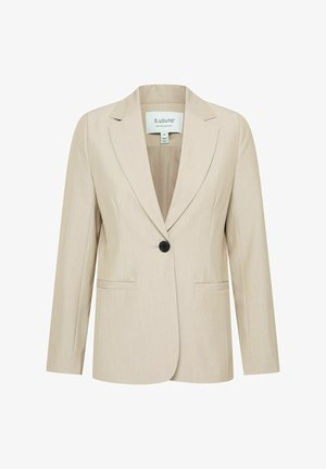Bež blazer z razporkom, enojnim črnimi gumbi in dvema sprednjima žepoma; izdelan iz gladkega blaga z rahlo strukturo.
