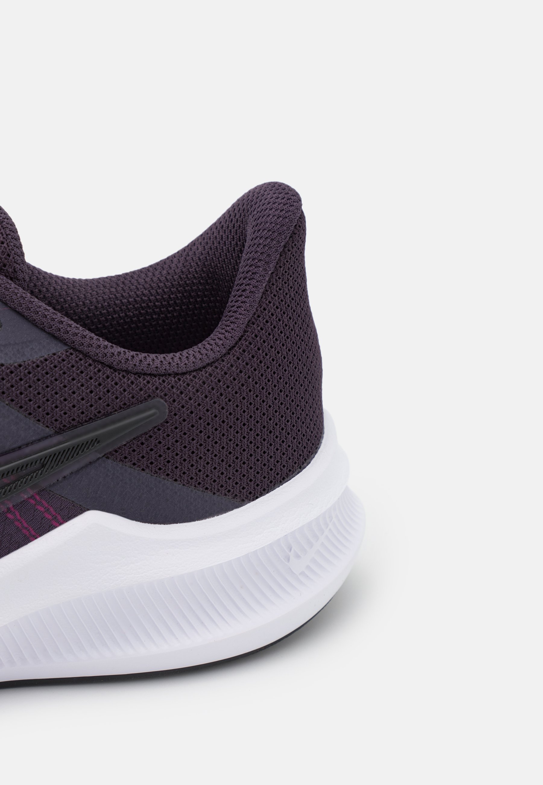 Nike Performance DOWNSHIFTER 11 - Laufschuh Stabilität - cave  purple/black/hyper pink/lilac/amethyst smoke/lila - Zalando.de