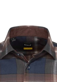 Karierte Hemd in Braun-, Marine- und Grautönen; aus Baumwollmaterial mit modernem Schnitt. Verfügt über einen Button-Down-Kragen und zwei Knöpfe am Hals.