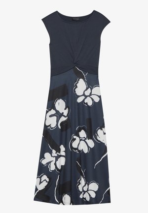 Tengerészes ruha rövid, kis kapucnis ujjakkal, csavart részlettel a deréknál, és virágos fehér-fekete mintával a szoknyán. Lágy, testhez simuló anyag, térd alatt végződik.