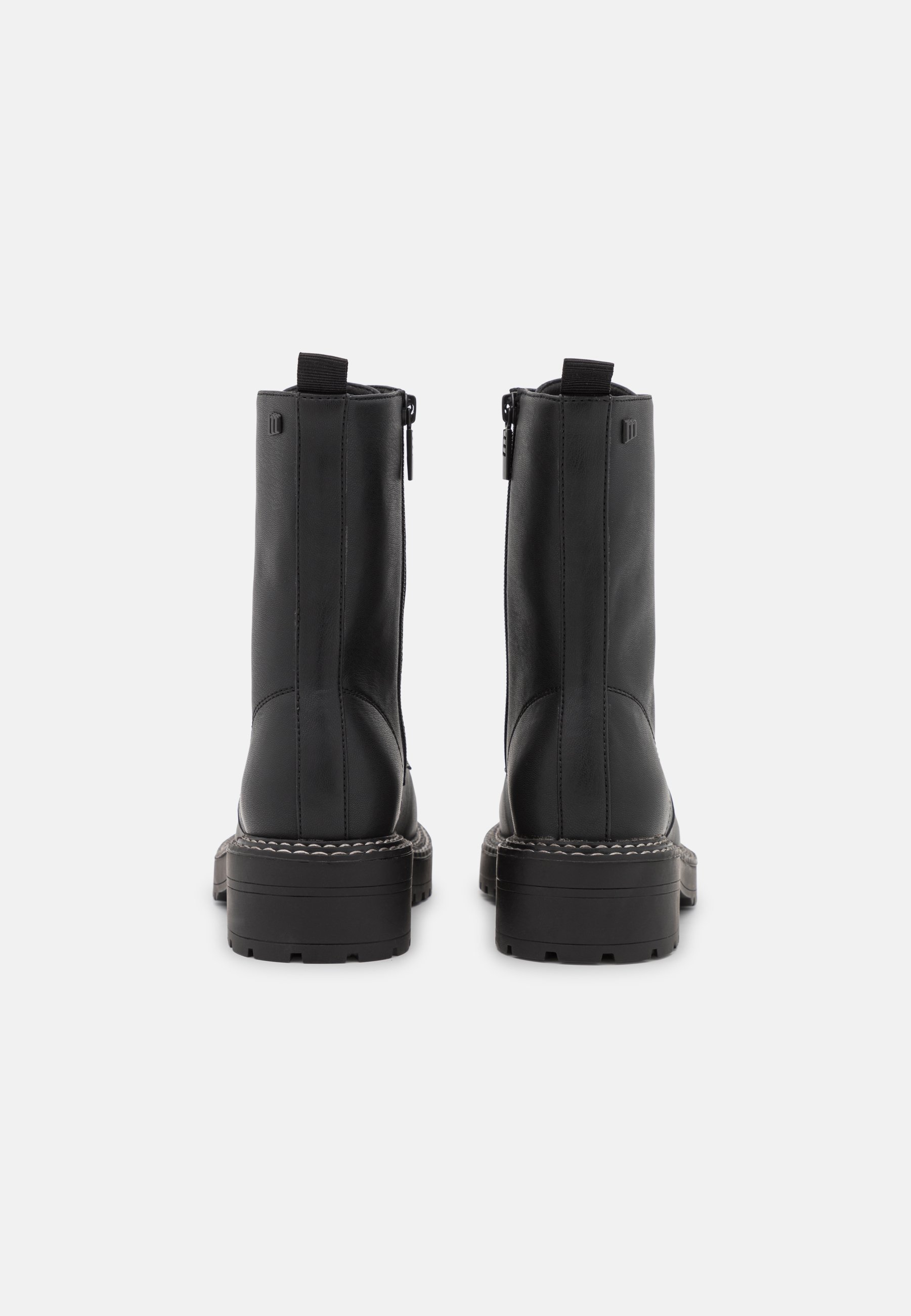 Botines Planos Negros Con Cremallera Lateral Y Cordones Refresh | Querol