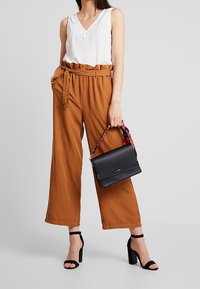 Anna Field Blus - off-white