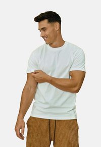 FRILIVIN UNI À COL ROND - T-shirt basique - blanc