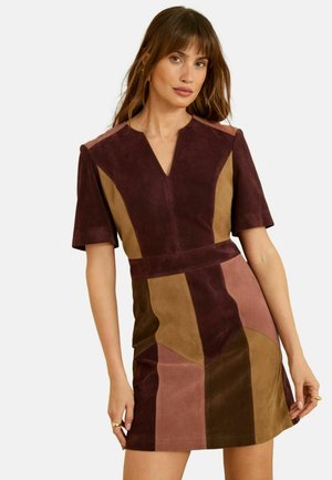 REGULAR FIT - MINI - Rochie de zi - tan brown and pink