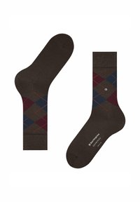 Une paire de chaussettes marron foncé avec un motif argyle en losanges rouges, bleu marin et gris, avec le texte "Burlington Edinburgh" sur la semelle.