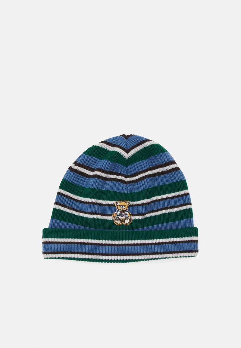 Ριγέ πλεκτό σκουφάκι σε πράσινο, μπλε και άσπρο. Διαθέτει κεντρικό λογότυπο με σχέδιο αρκουδάκι. Ελαστικό ύφασμα, ριγωτή υφή.
