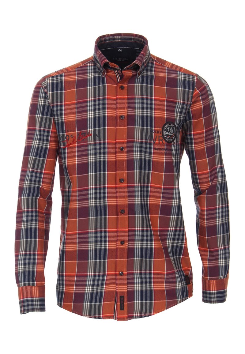Camicia a scacchi nei toni arancione, blu navy e grigio. Presenta un collo button-down, maniche lunghe e un logo ricamato sul petto. Tessuto di cotone.
