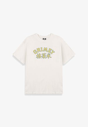 Camiseta de algodón blanca con mangas cortas y cuello redondo. Presenta el texto en azul y amarillo "GRIMEY" y caracteres chinos en la parte frontal.