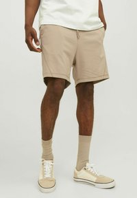 Jack & Jones - REGULAR FIT  - Shorts - crockery Imagen en miniatura 1