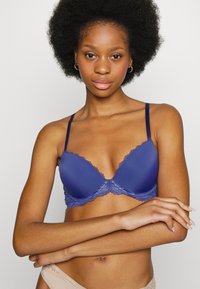 Calvin Klein Underwear LIFT DEMI SEDUCTIVE CMFRT LOTU - Soutien de elevação - soft grape