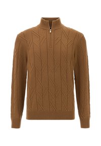 Brauner Strickpullover mit hohem Kragen und halbem Reißverschluss, präsentiert ein strukturiertes Blattmuster sowie gerippte Bündchen und Saum.