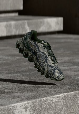 AIR MAX DN8 PRM UNISEX - Tenisky - cargo khaki/black/neutral olive/desert khaki/off noir