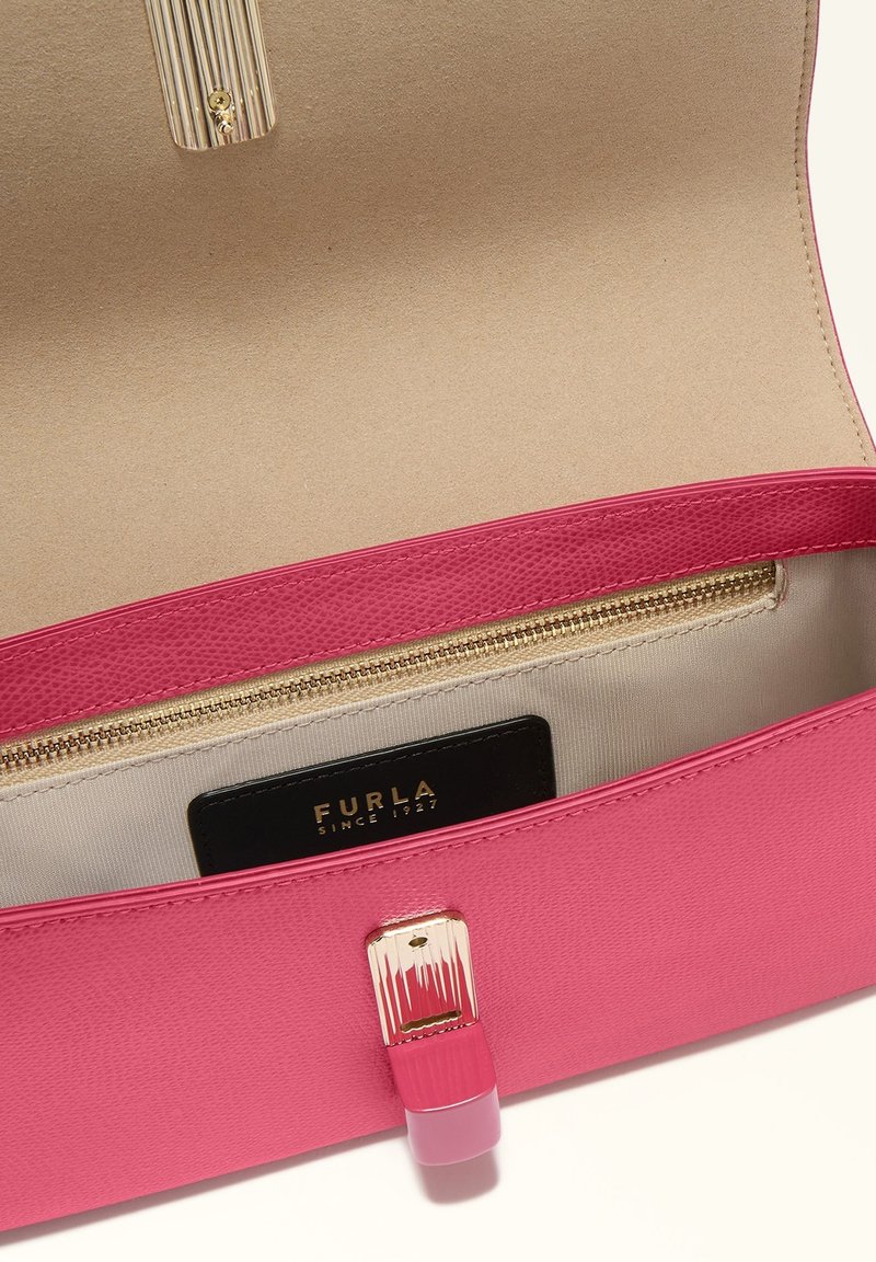 Sac Furla En Cuir Rose – Fourre-tout Femme – Avec Pochette Intérieure – Très Bon état