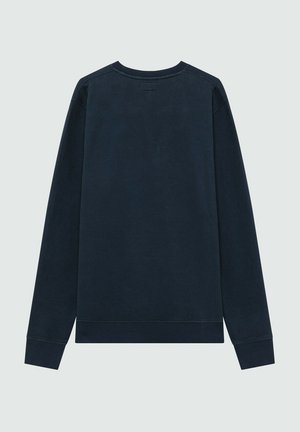 Maglione a maniche lunghe blu navy scuro con collo a giro e polsini e orlo ribattuti, fotografato da dietro su uno sfondo chiaro uniforme.