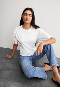 ARMEDANGELS JAREKAA - T-Shirt basic - white