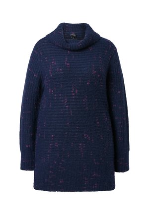 Navy sininen neulepaita, jossa on kaula-aukko, ja jossa on teksturoitu kuvio ja vaaleanpunaisia pilkkuja. Pitkät hihat ja rento istuvuus.