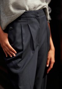 Next PINSTRIPE BARREL. - REGULAR FIT - Stoffhose - navy blue