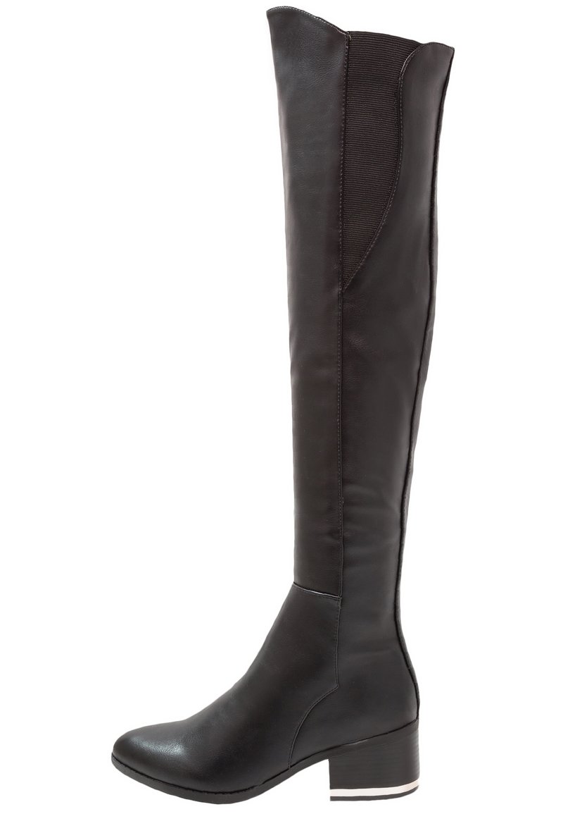Bottes noires au-dessus du genou en cuir lisse, avec des panneaux latéraux élastiques, bout rond et un petit talon empilé avec un accent blanc.