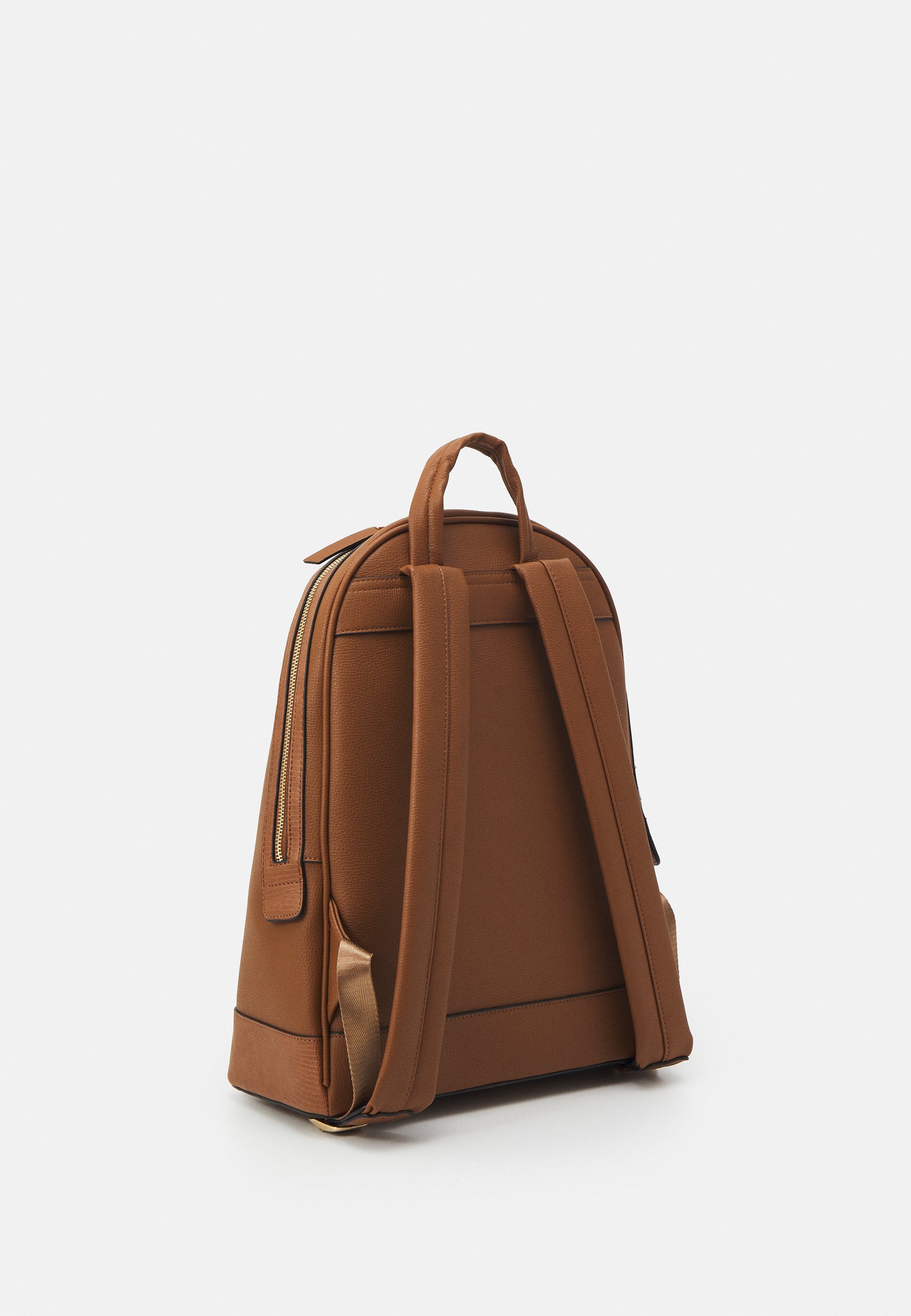 dune backpack tan