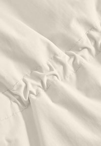 MINI A TURE MATWAI SPRING JACKET UNISEX - Αδιάβροχο μπουφάν - sandshell