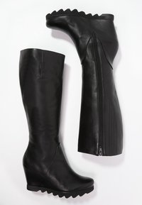 Högl Botas de cuña - black