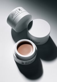 Thumbnail Image 5
