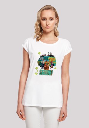 F4NT4STIC EXTENDED SHOULDER T-SHIRT 'SCOOBY DOO MYSTERY INC GROUP' - T-Shirt print - white