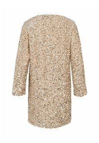 Beżowy kardigan z cekinami o luźnym kroju i rękawach do łokcia, z teksturowaną powierzchnią ozdobioną błyszczącymi srebrnymi i złotymi cekinami.