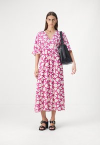 Fabienne Chapot JONNE DRESS - Dnevna obleka - pink money/pink punc