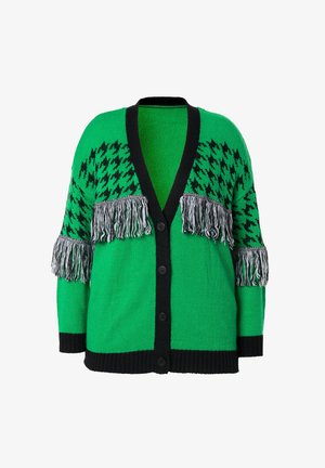 Cárdigan de punto verde con patrón de espiga negro y borlas en las mangas. Presenta un escote en V, botones negros y un dobladillo acanalado.