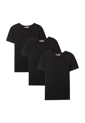 Tre t-shirt nere in morbido cotone. Maniche corte, colletto tondo e vestibilità regolare. Senza loghi o motivi visibili.