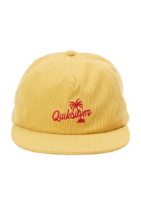 Žltá kordová čiapka s mäkkým okrajom, na prednej strane s červeným vyšitým textom "Quiksilver" a logom palmy. Textúrovaný povrch.