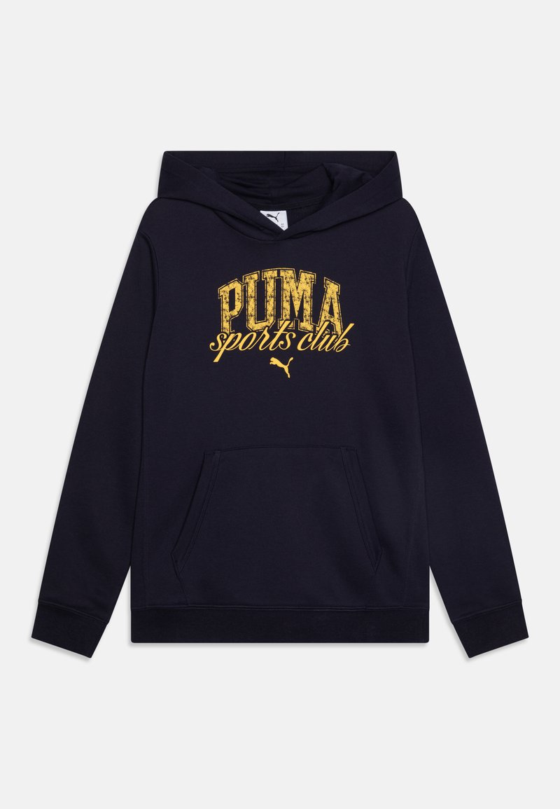 Hanorac bleumarin cu buzunar frontal tip kangaroo, mansete cu rigle, și imprimare auriu "PUMA sports club" cu un finisaj uzat.