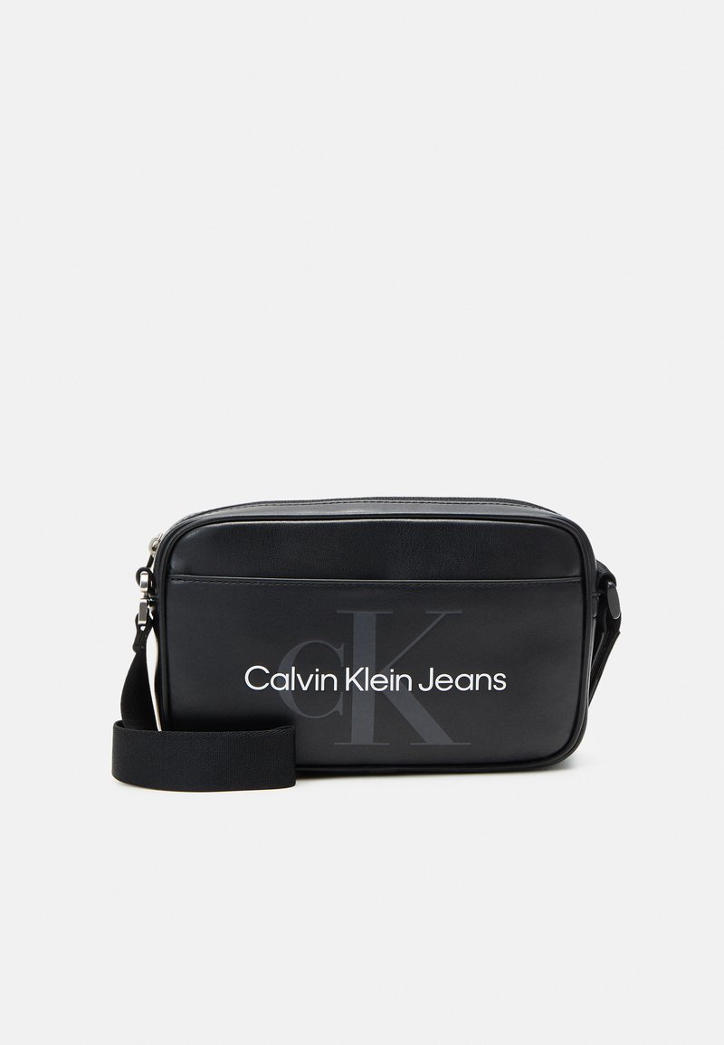 Calvin Klein Jeans MONOGRAM SOFT CAMERA BAG UNISEX Schoudertas