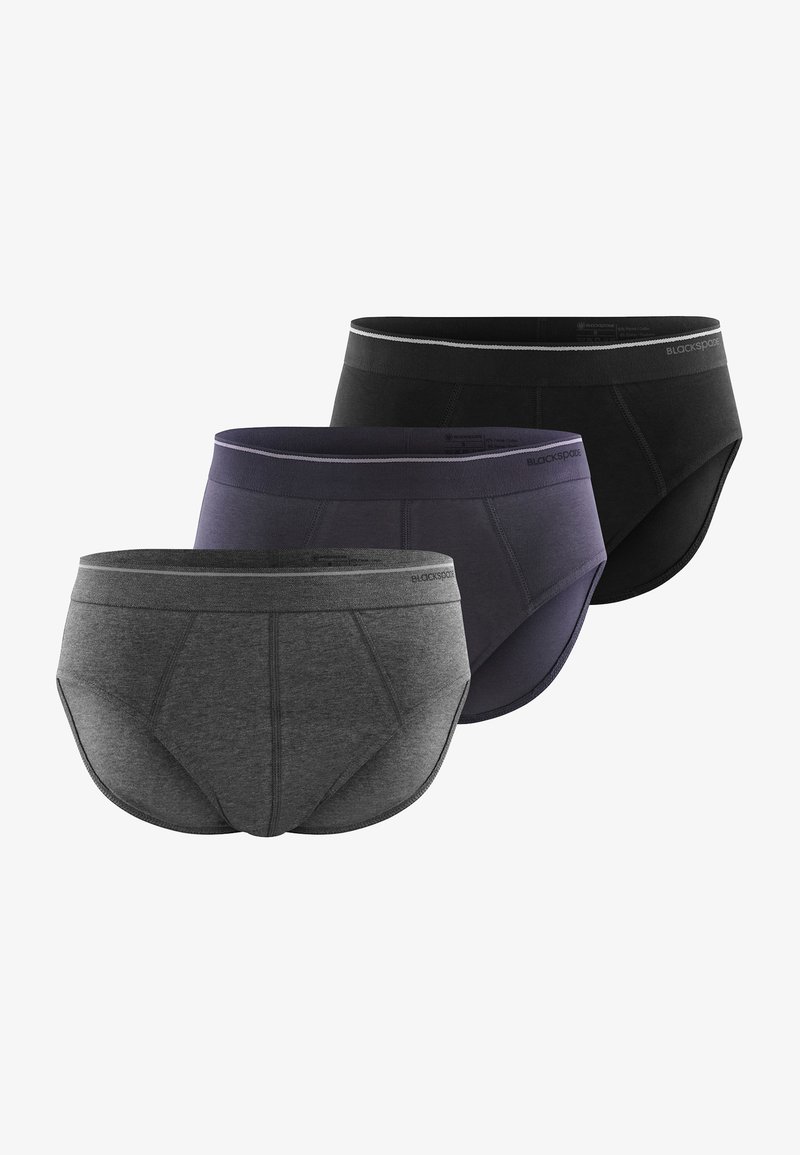 Trois paires de slips pour hommes en gris foncé, en marine et en noir. Chacune possède une large ceinture élastique et une texture de tissu lisse et douce.