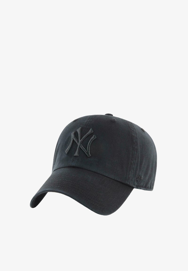 Black cotton cap with a curved brim, featuring an embossed New York logo on the front and subtle texture. Adjustable strap at the back.