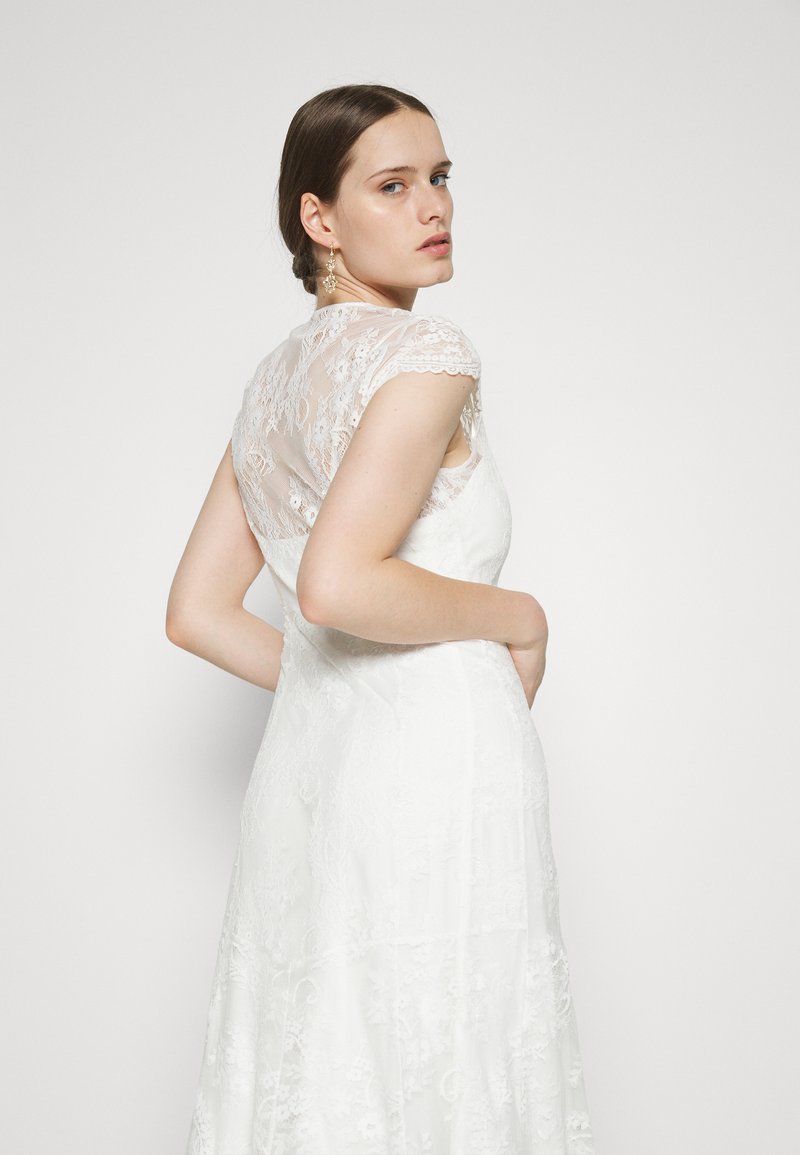 IVY OAK BRIDAL IODANIELA - Occasion wear - snow white/white - Zalando.ie IVY OAK BRIDAL IODANIELA - Occasion wear - snow white/white - Zalando.ie