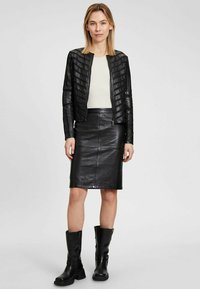 Mauritius GGSURI LELEV - Leren jas - black