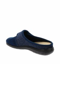 Scarpa slip-on blu navy con tomaia morbida, dettaglio in tessuto testurizzato e suola in gomma nera. Progettata per comfort e facilità d'uso.