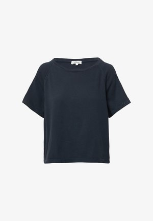 Ciemnoniebieska koszulka z krótkim rękawem o szerokim, zaokrąglonym dekolcie i luźnym kroju. Wykonana z miękkiej bawełny o delikatnej fakturze.