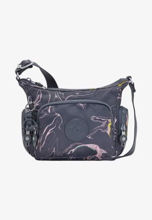 Zwarte stoffen tas met kleurrijk gemarmerd patroon. Heeft een rond logo, ritssluiting aan de bovenkant, voorvak, twee zijvakken en een verstelbare riem.