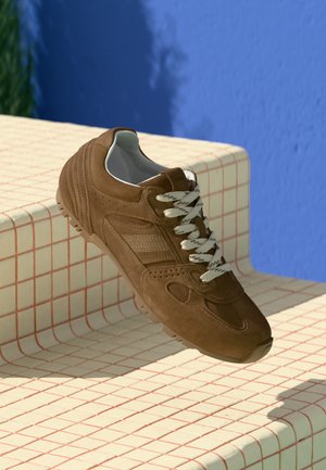Sneakers laag - brown