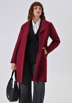 CURVY MIDI - Cappotto classico - red