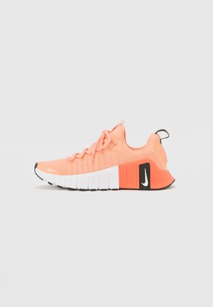FREE METCON 6 - Treningssko - apricot agate/white-turf orange-black