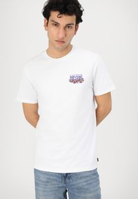 Thumbnail Image 5